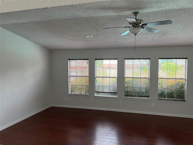 Foto del edificio - 1333 E Exchange Pkwy