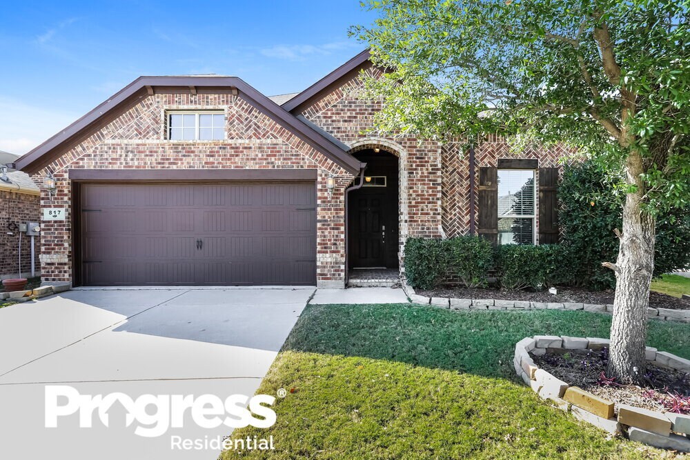 Foto principal - 817 Partridge Dr