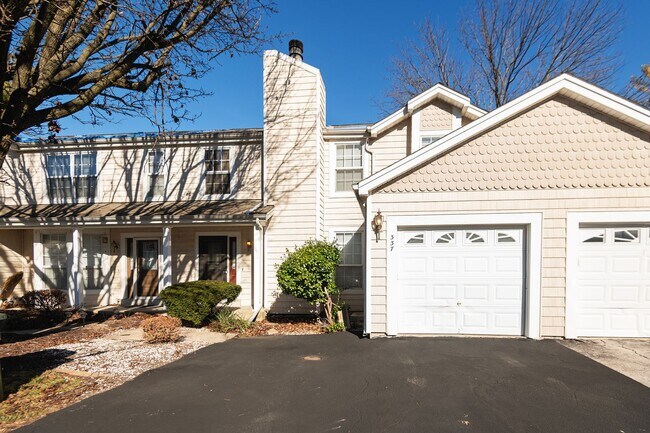 Foto del edificio - Spacious 2-Bedroom, 2.5-Bathroom Home