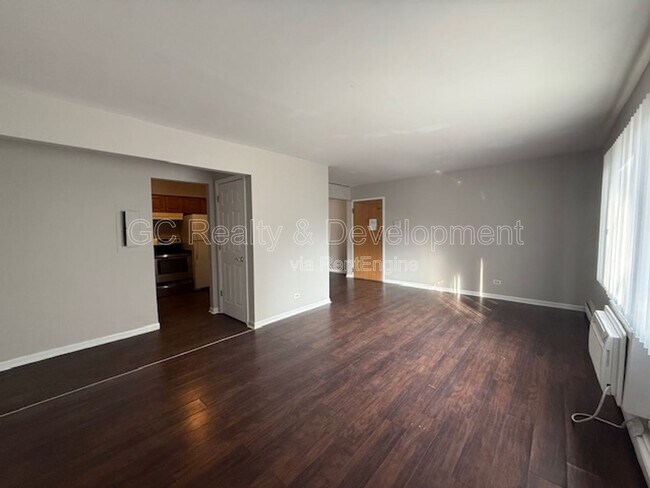 Foto del edificio - 1703 W Dennis Dr