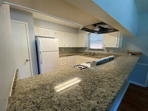 Building Photo - 2714 Sherwood Hollow Ln