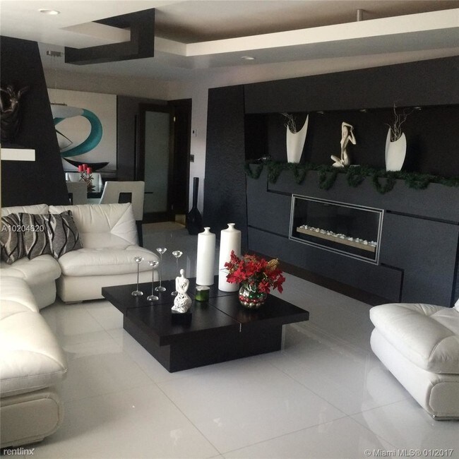 Foto del edificio - 3 br, 2 bath House - 9999 SW 21st St