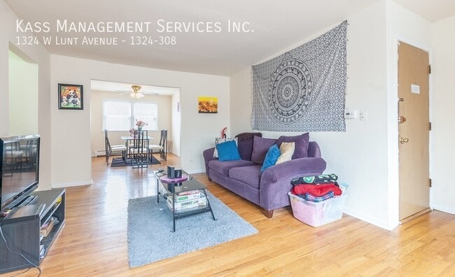 Building Photo - 1324 W Lunt Ave