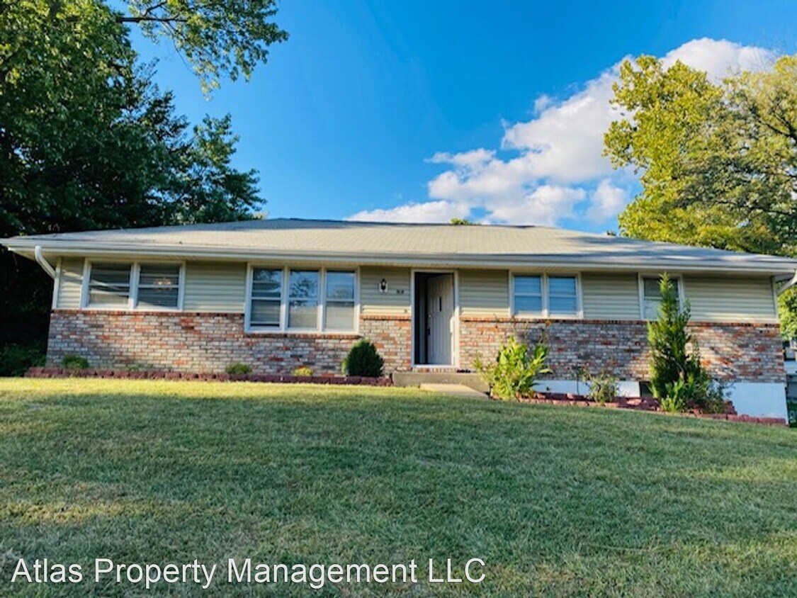 Primary Photo - 3 br, 2.5 bath House - 900 NW 69th St