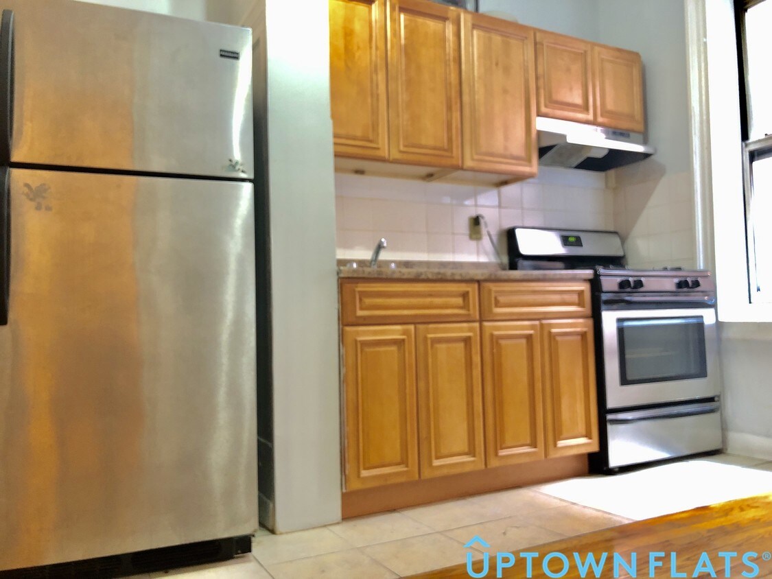 Foto del edificio - 831 Nostrand Ave