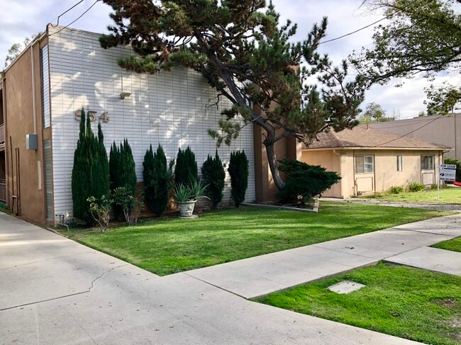 854-866 Magnolia Ave - 866 Magnolia Ave