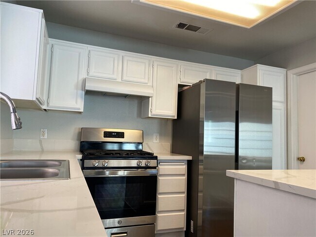 Foto del edificio - 1904 Cedar Bluffs Way