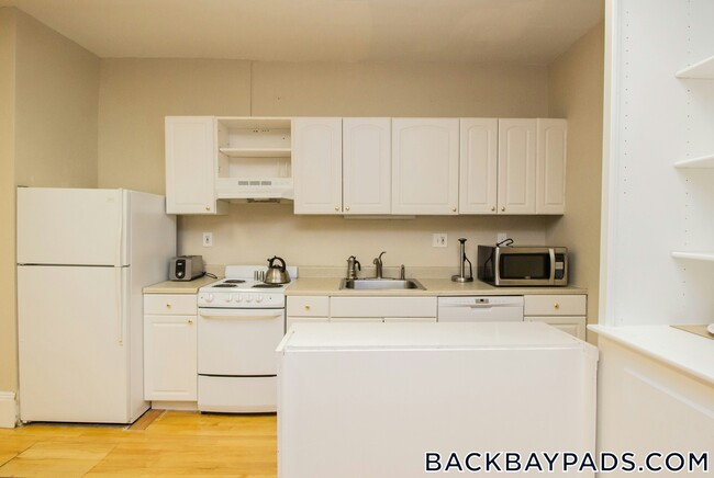 Foto del edificio - 290 Beacon St