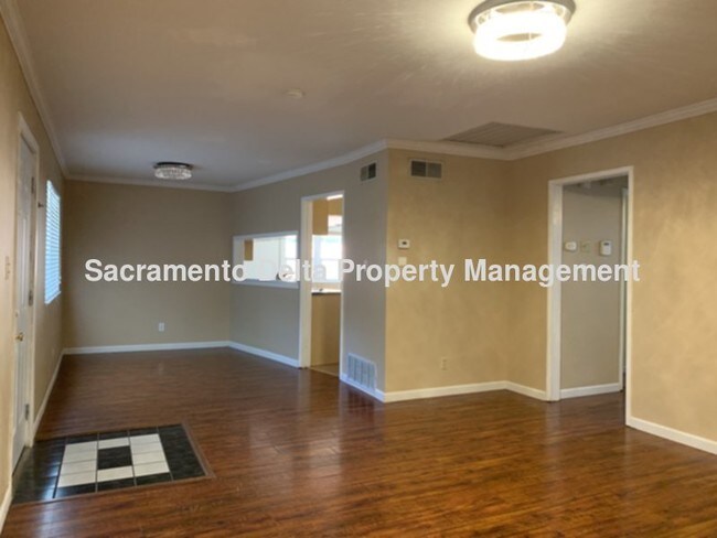 Building Photo - 3112 Hurley Way