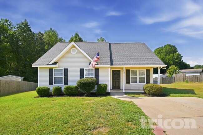Building Photo - 4305 Biesterfield Dr