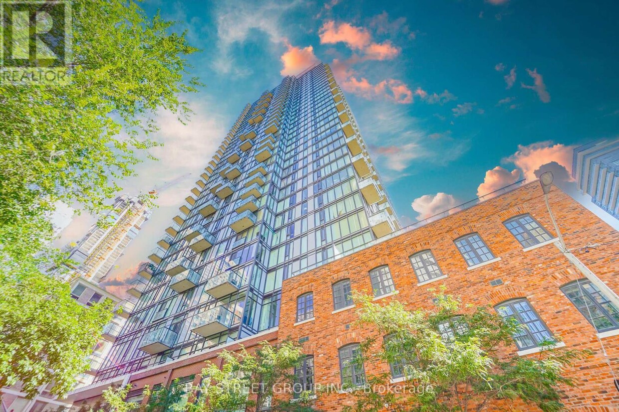 Photo principale - 75-2275 St Nicholas St
