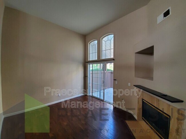 Foto del edificio - 10304 Wateridge Cir