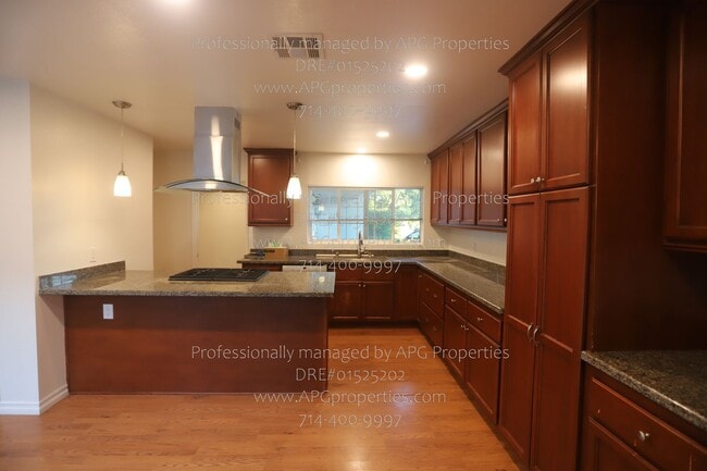 Building Photo - 1041 Brightwood St