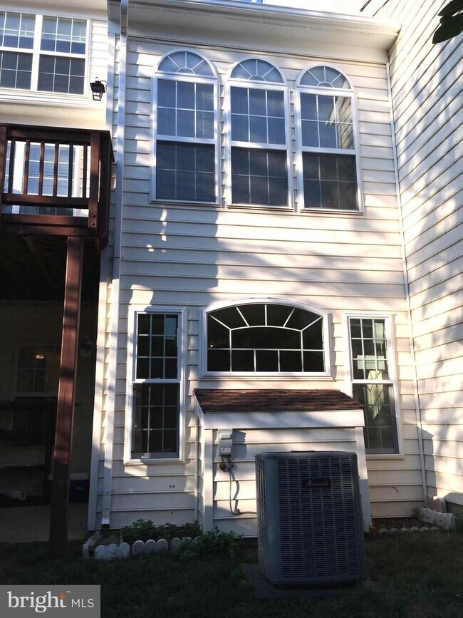 Building Photo - 21336 Victorias Cross Terrace