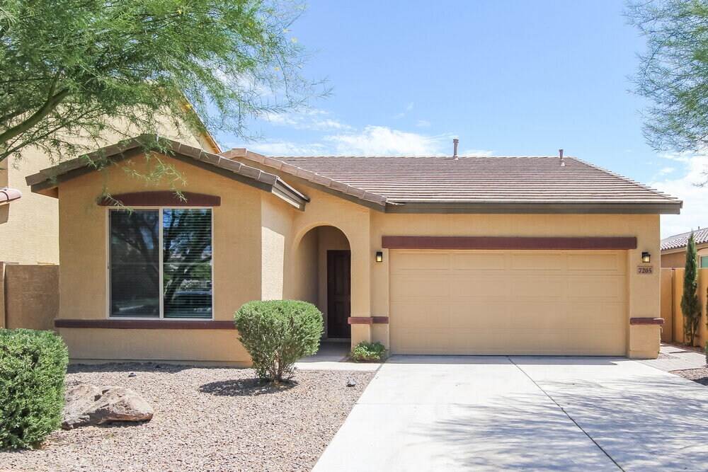 Foto principal - 7205 W Jones Ave