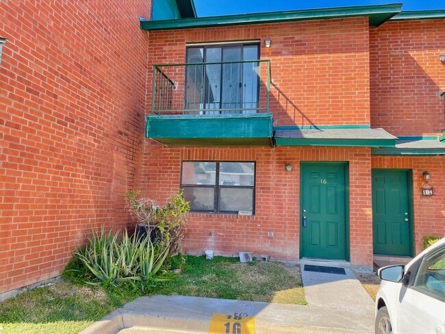 Building Photo - 8915 McPherson Rd