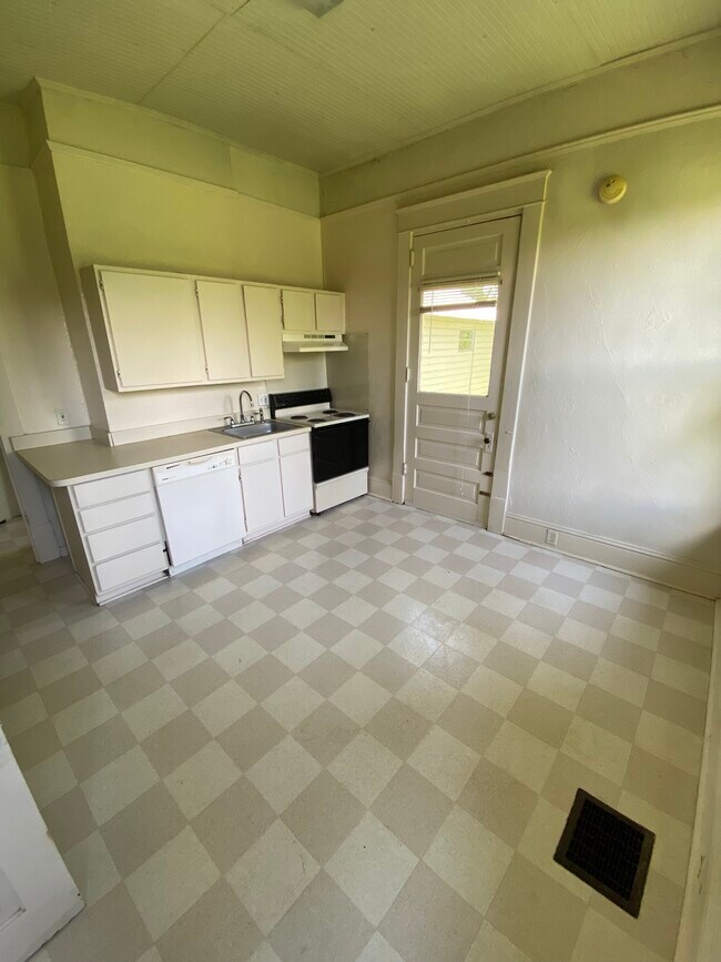 Foto del edificio - 148 Milledge Ter