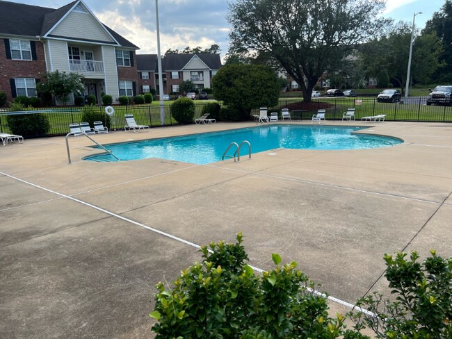 Foto del edificio - 3110 Daylilly Dr