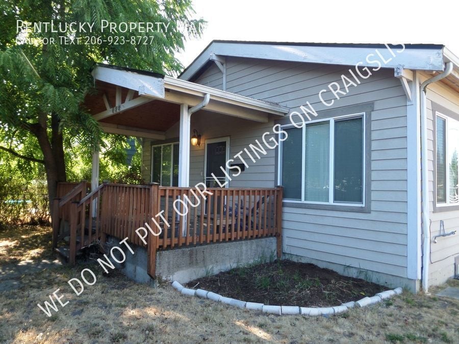 Primary Photo - Gorgeous and HUGE 4-Bedroom House in Aubur...