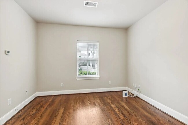 Foto del edificio - 2607 Cohn St