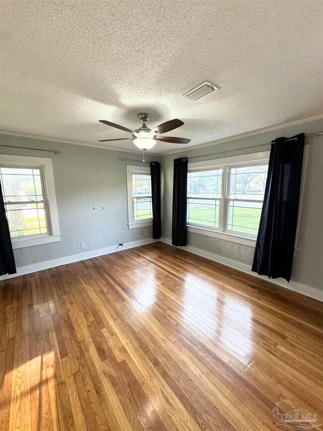 Building Photo - 1200 Wilson Ave