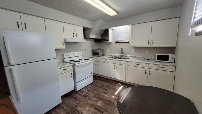 Foto del edificio - 908 1st St