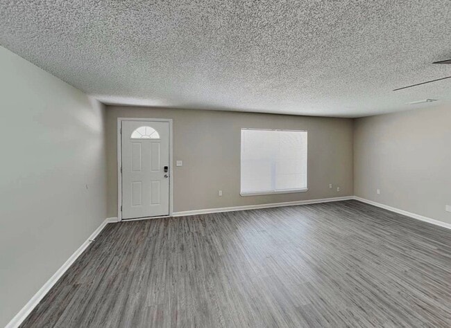 Building Photo - 6957 Magdelena Dr