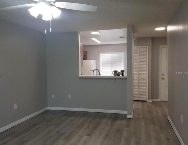 Foto del edificio - 19 Columbia Ave