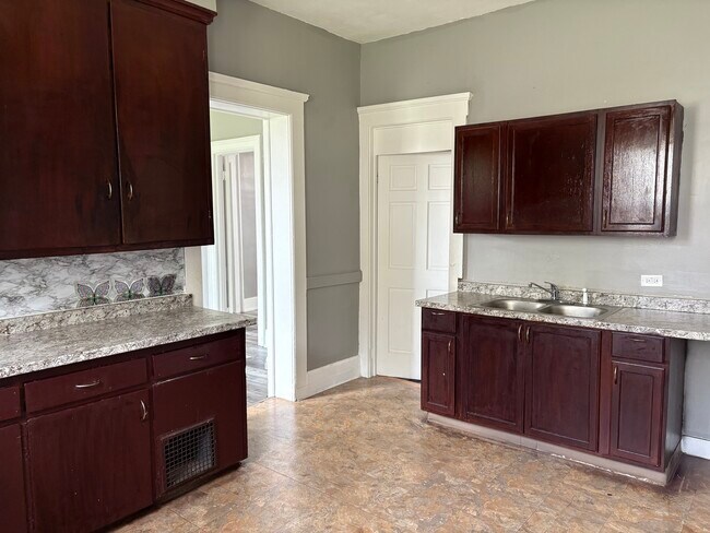 Foto del edificio - 114 Josephine St