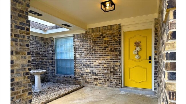 Building Photo - 13046 Ferry Hill Ln