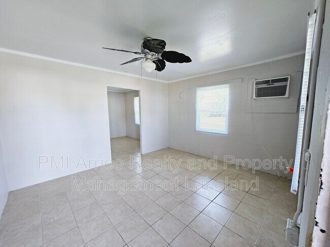 Foto del edificio - 324 Pearl St