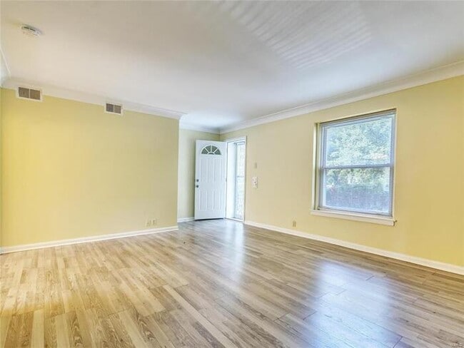 Building Photo - Fantastic 2bd/1ba home! Coming soon!