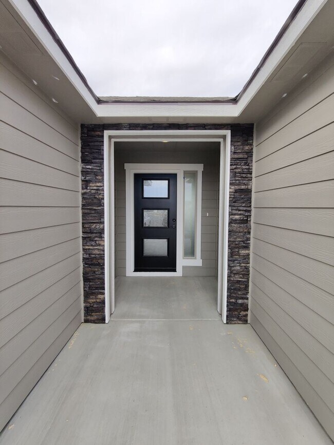 Foto del edificio - Newer Build in West Pasco