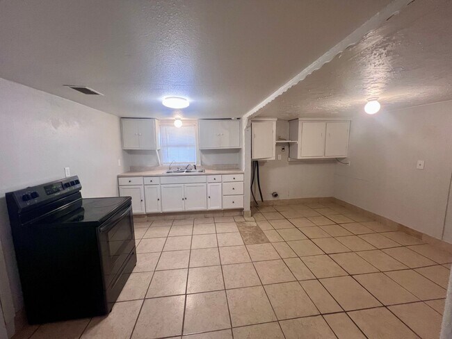 Foto del edificio - 515 SW 6th St