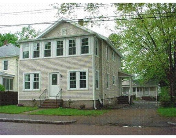 Primary Photo - 86 Pond St