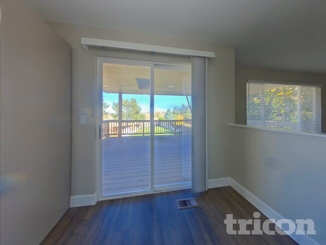 Foto del edificio - 6765 Lionshead Pkwy