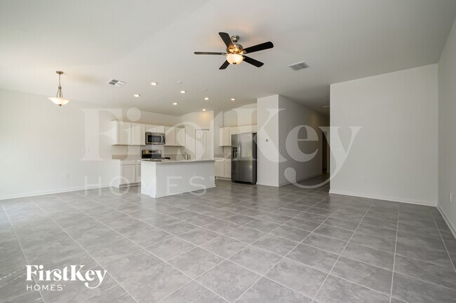 Foto del edificio - 304 Kayden Cv