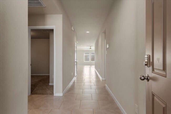 Building Photo - 29627 Juntti Park Ct