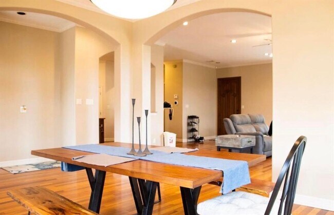 Foto del edificio - 20600 Highland Lake Dr