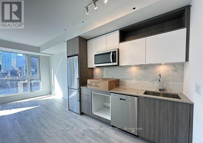 Building Photo - 135 Lower Sherbourne St