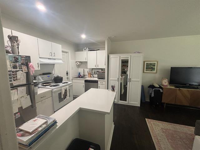 Building Photo - 4101 Douglas Ave