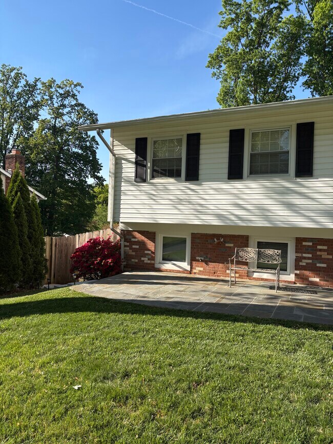 Foto del edificio - 14407 Oakvale St
