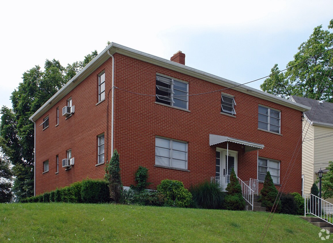 Primary Photo - 6 Concord Ave
