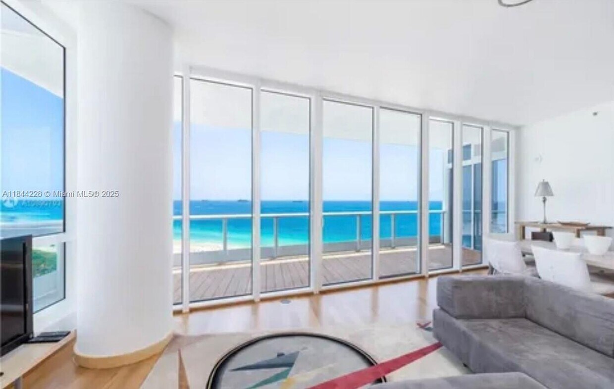 Foto principal - 100 South Pointe Dr