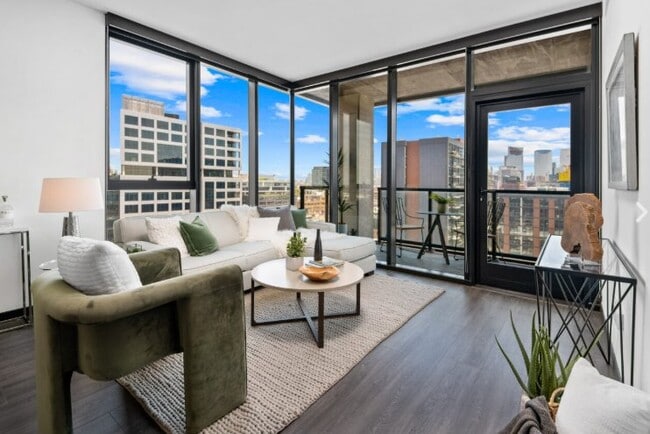 Photo - 1390 W Randolph St Apartment