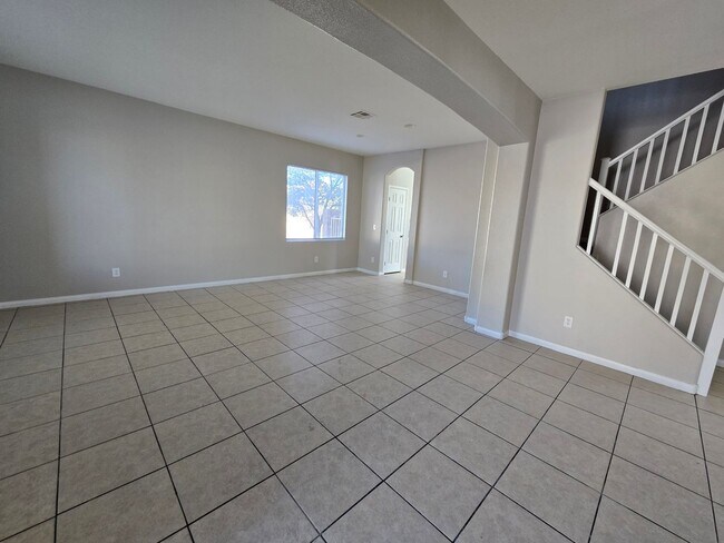 Building Photo - 5228 English Aster Ct