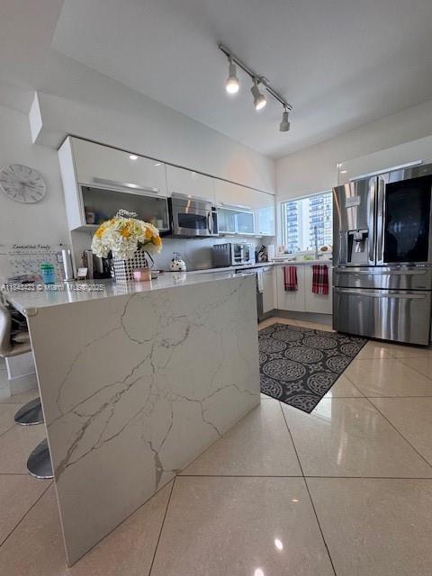 Foto del edificio - 601 NE 36th St