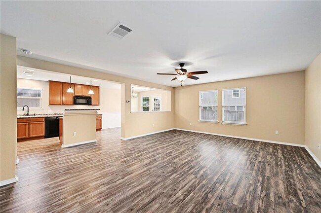 Foto del edificio - 171 Violet