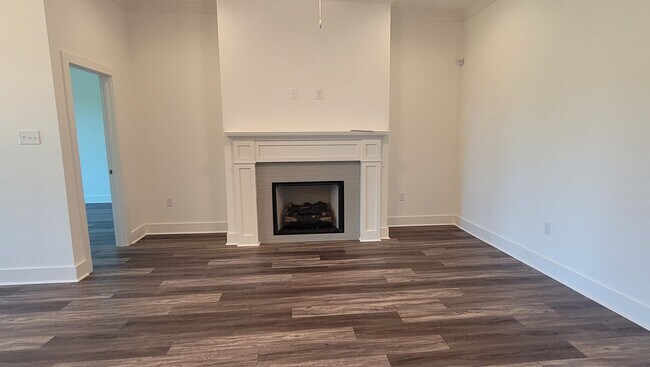 Foto del edificio - Beautiful New 4 bedroom home with large yard