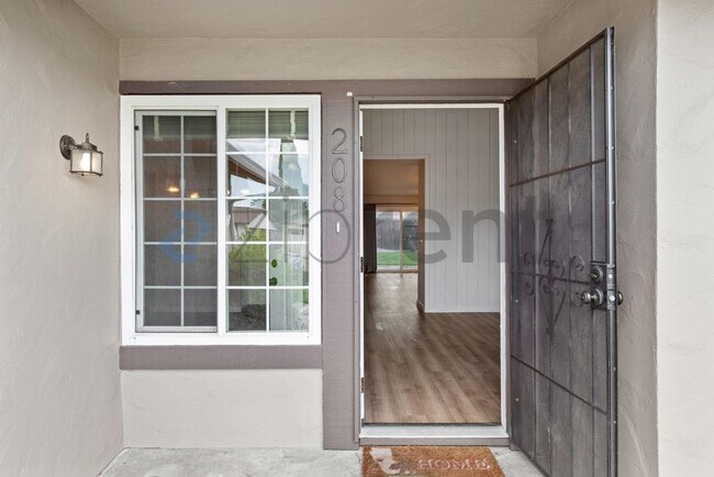 Foto del edificio - 208 Richard Pl